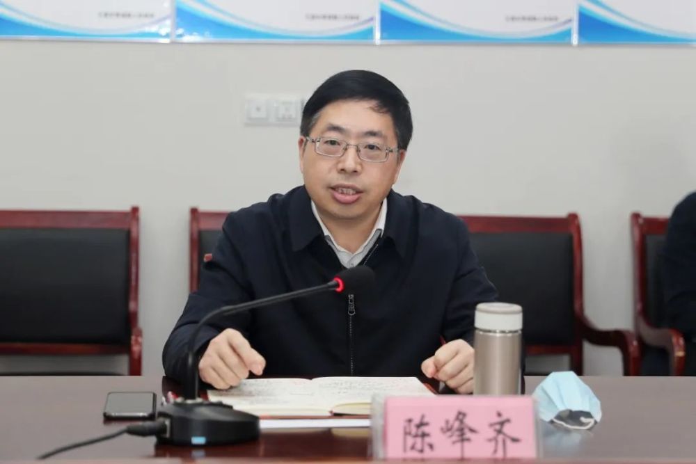 陈峰齐在香溪镇调研时强调:更高站位谋划发展 加快推动乡村振兴