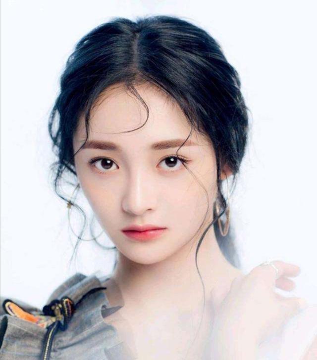 女生脸上有这"3条线",一般颜值都很高,同时中2个的人真的少