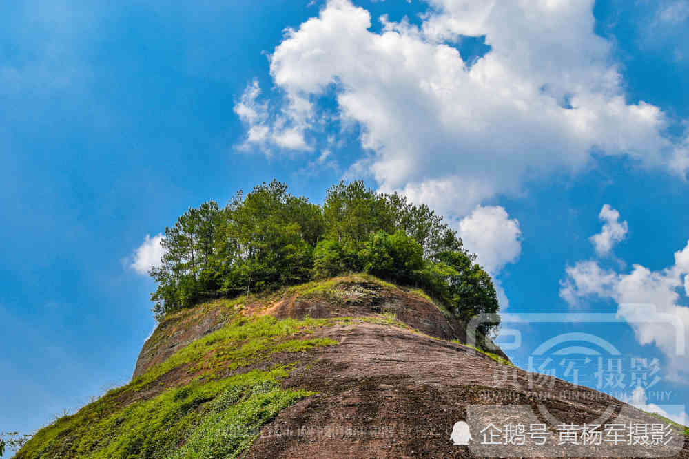 赣州赣县区寨九垇,有奇特的丹霞地貌被誉为"小桂林,看看怎样