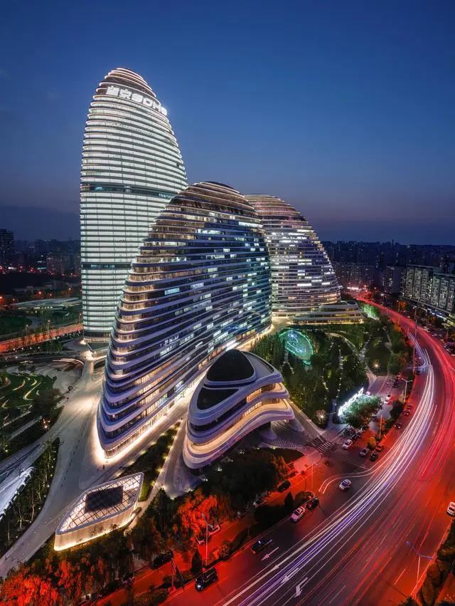 建筑在,你就在!扎哈·哈迪德逝世4周年
