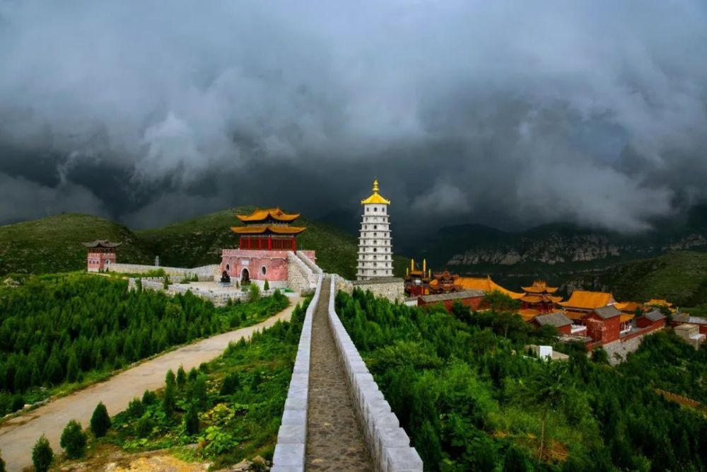 春天如约而至,淇县云梦山,古灵山景区恢复开园,带你开启安全春游踏青