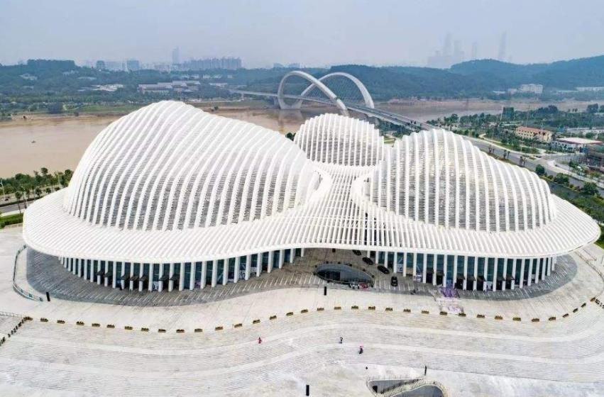广西特色建筑,北海北部湾一号,广西新媒体中心,广西艺术中心,南宁会展