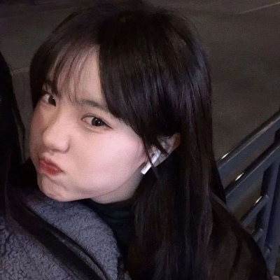 神仙女生头像:你浅浅的梨涡,像太阳一样温暖我冰冷的世界!