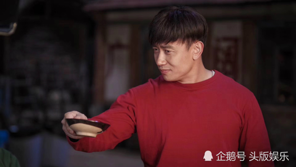 实力派演员那家威此次在剧中饰演了"袁清河"一角,身为北京的知识青年