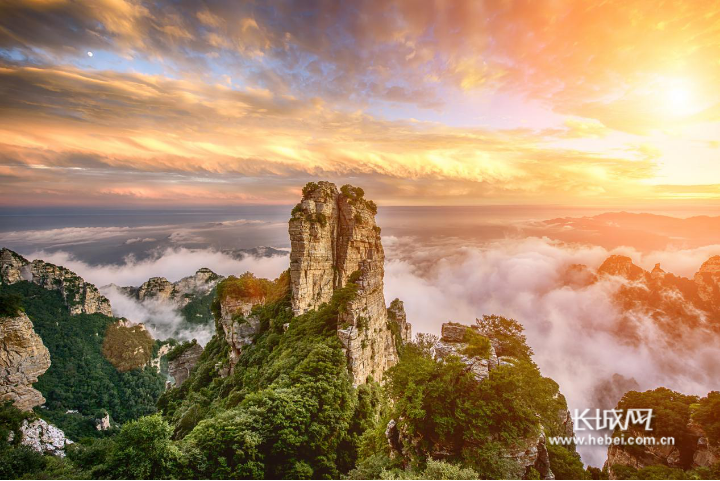 白石山景区景色.河北省文旅厅供图