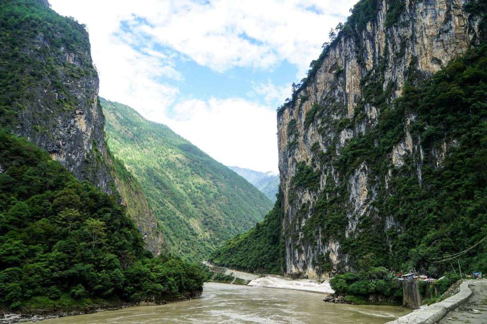 怒江大峡谷只是神秘的原生秘境吗?峡谷最深处的古村落
