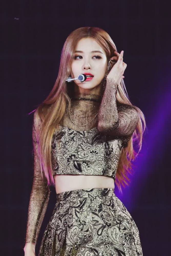 blackpink rose高清壁纸,一身华丽金色制服