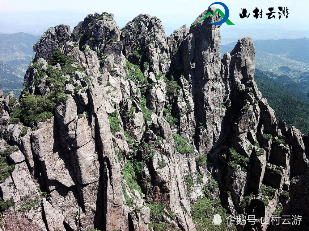 带大家领略大山深处大自然带来的奇观吧