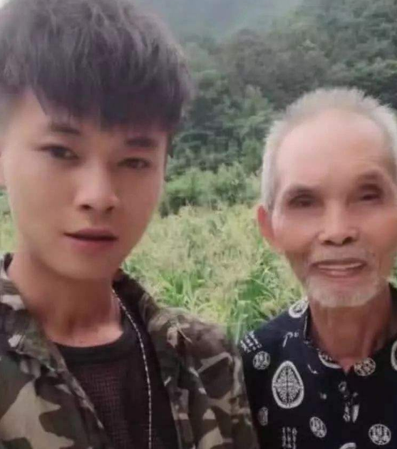 网红,豪车,许华升