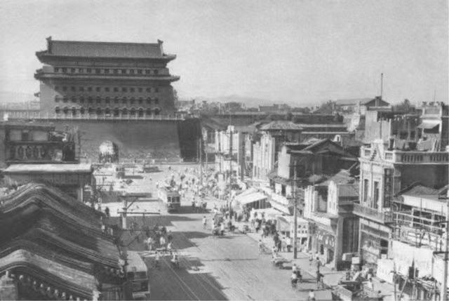 1954年北京城,满眼都是古建筑,让人感受无比的轻松惬意