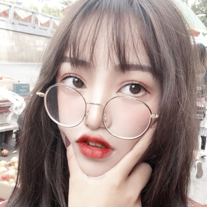 很容易就能够成为女强人的两大星座女生,头脑聪明,懂得努力奋斗!
