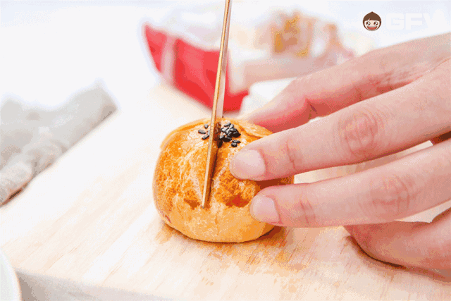 千万不要学这款蛋黄酥 我怕你家人会吃上瘾!