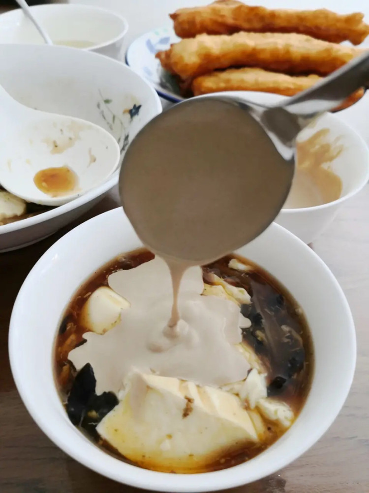 豆腐脑,油饼,油条,内酯豆腐,卤汁,蒜汁