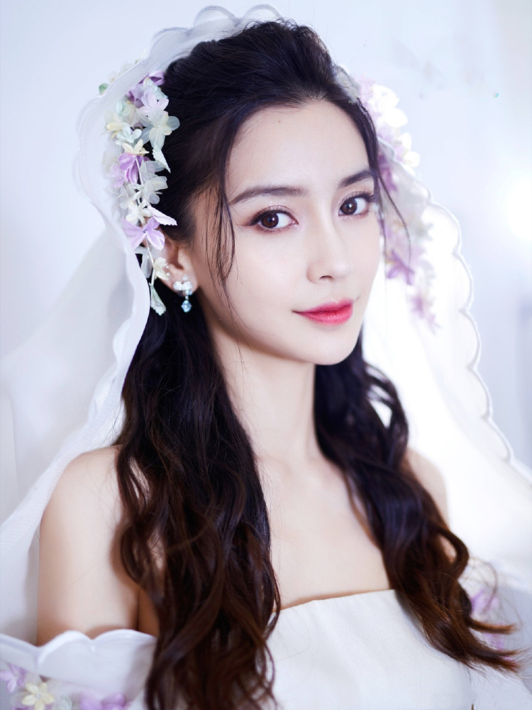 angelababy跑男礼服,angelababy跑男公主 奔跑吧,跑男,angelababy,蔡徐坤,李晨