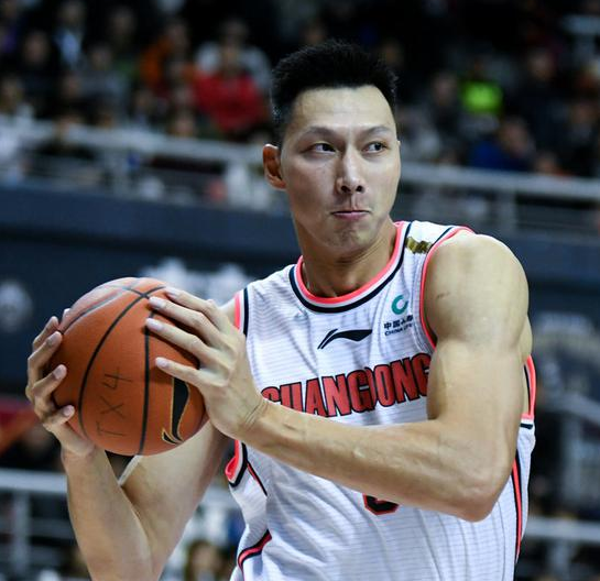 易建联正式结束隔离!中国男篮一哥返回广东合练 将率队冲第10冠
