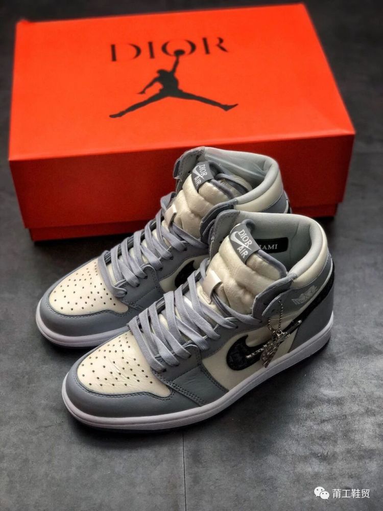 穷玩aj1?看完这款就知道了!diorxair jordan1联名开箱