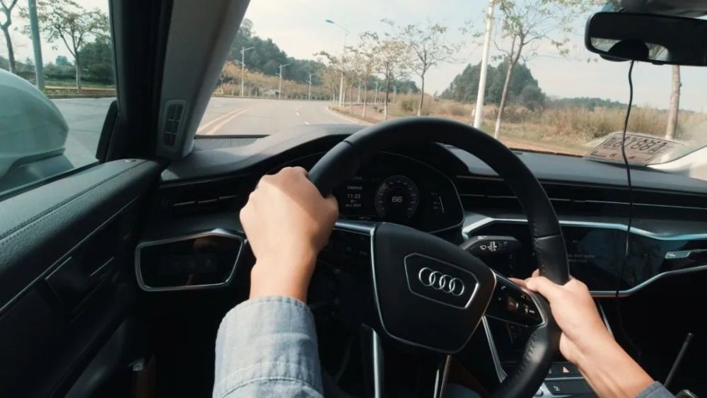 奥迪a6l,试驾,刹车,c级车,s挡,隔音