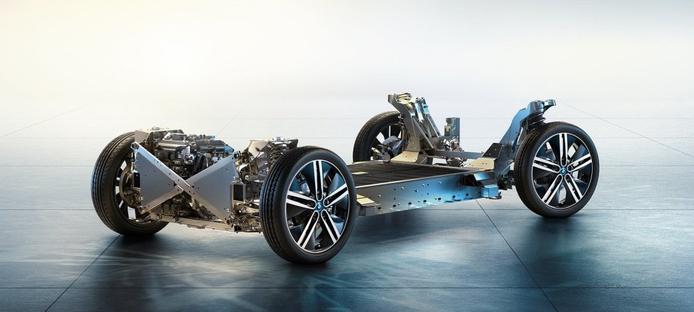 不输特斯拉,新能源豪华汽车领域的"杠把子":bmw 5系新