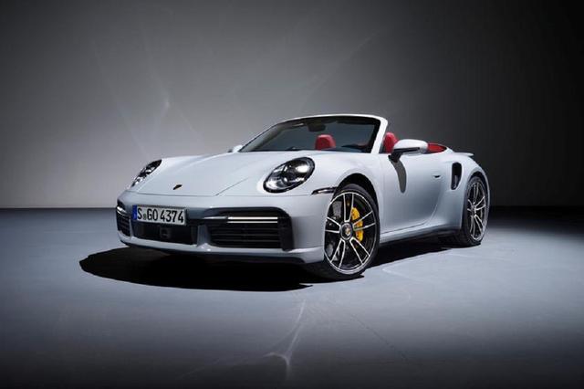 新款保时捷911 turbo s敞篷版虽然不在是911家族最贵的车型