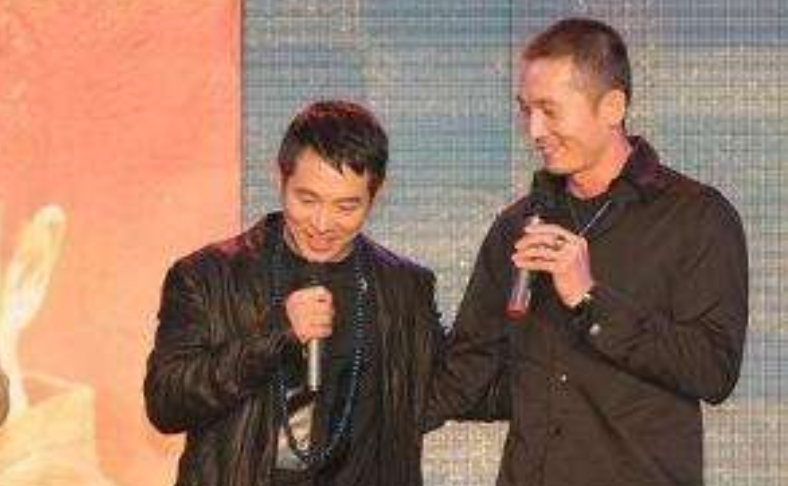 年老版"彭于晏",在功夫片气势压倒李连杰,52岁却还在演低质片