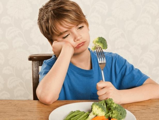 孩子缺锌不仅食欲不好,还影响孩子大脑发育,家长要重视
