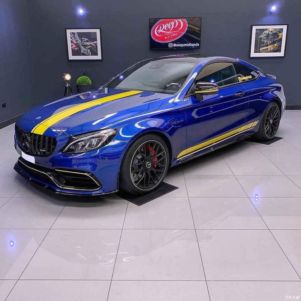 拥有"蓝黄相间"edition 1涂装的奔驰amg c 63 s!