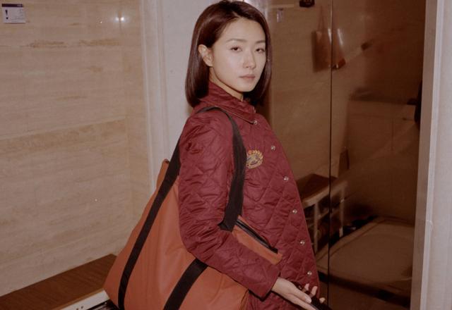 万茜太厉害了,素颜穿"睡衣"也能这么美,网友:真女神无