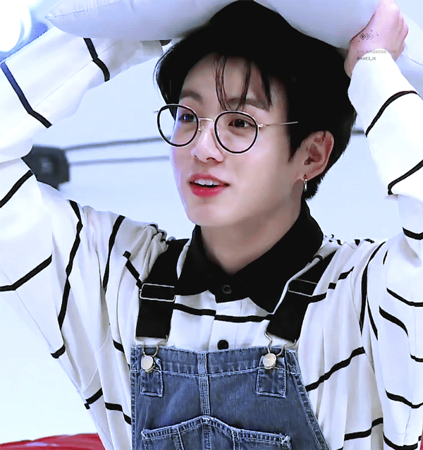 令人意想不到的同龄明星,上官喜爱竟然和田柾国,lisa