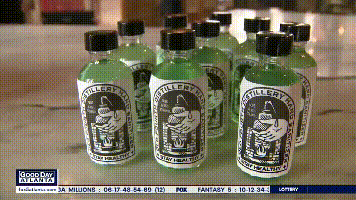 每年几万美国人喝洗手液，为什么这次喝死人了