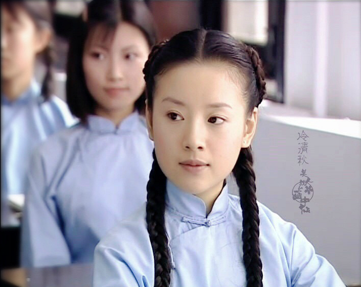 女明星民国学生装:baby甜美,林心如清纯,看到她:永远的白月光