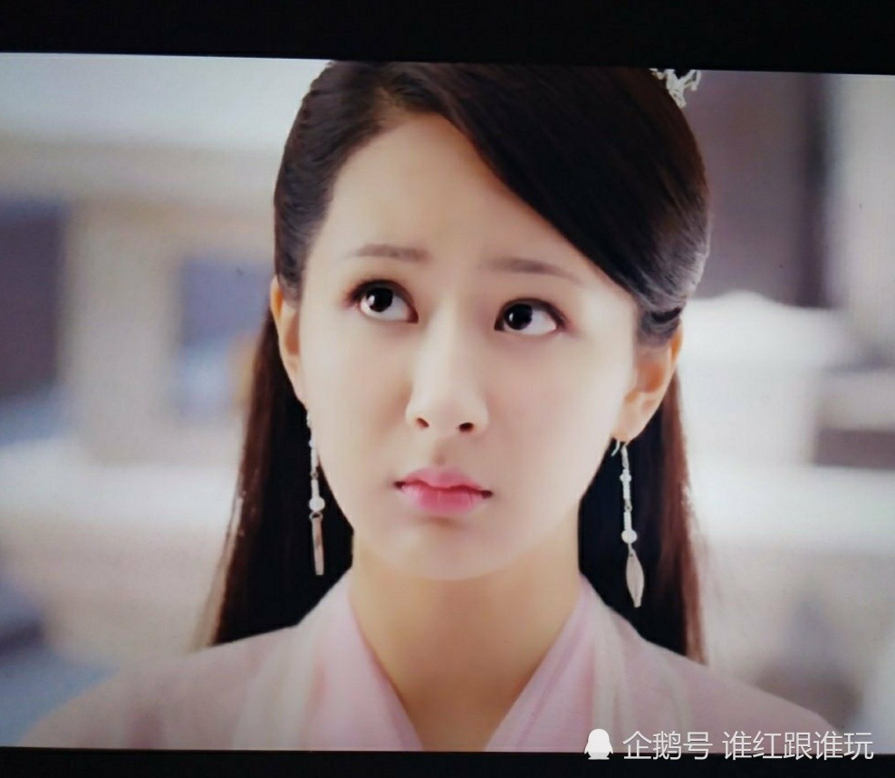 易烊千玺是丑四,杨紫是丑紫?你的审美太刁钻,幸好他们