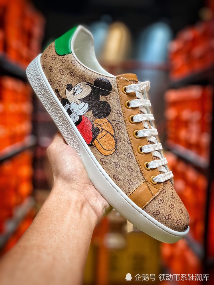 gucci 古驰周年限定米老鼠 小白鞋系列精选素材欣赏