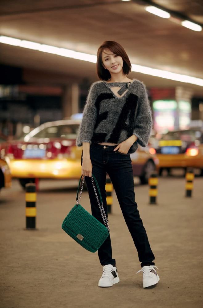 佟丽娅,新疆演员,完美关系,卫衣,铅笔裤