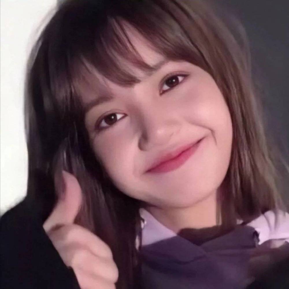 blackpink lisa头像 你的女友已上线