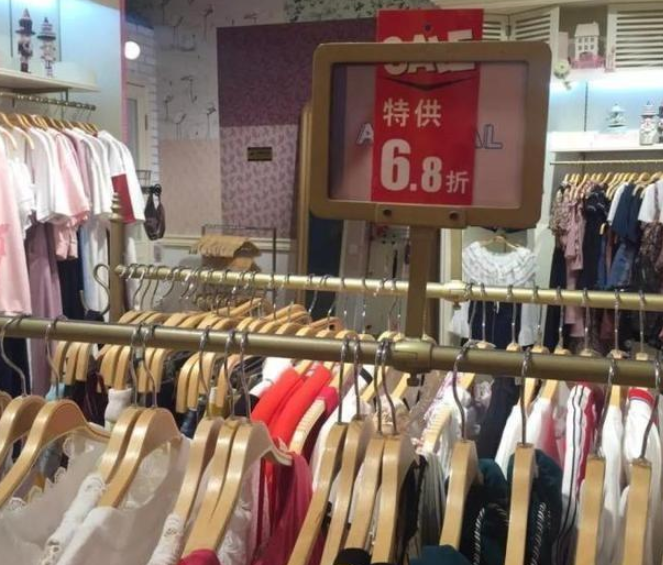 不管网购多便宜,这3类衣服建议在实体店买,不然容易花