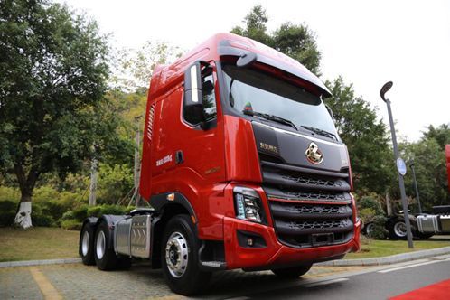 2020款乘龙h7牵引车"大有可为"