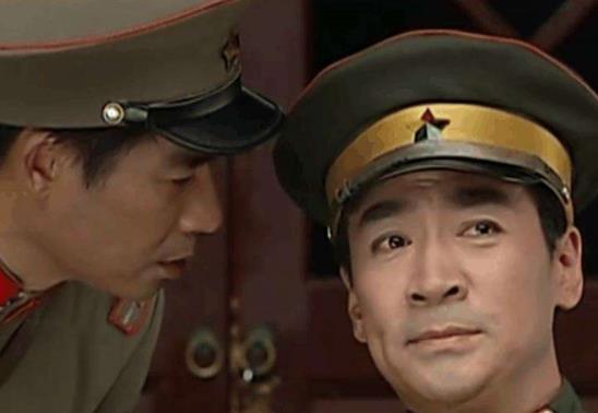 《情深深雨蒙蒙》:李副官本可把可云的事告知陆振华,却没做,为何?