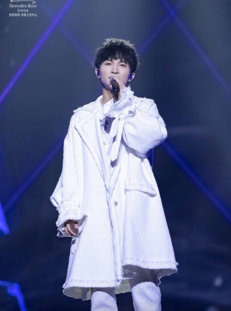 《歌手》第八期歌单:周深翻唱b站神曲,华晨宇续唱"连续剧"