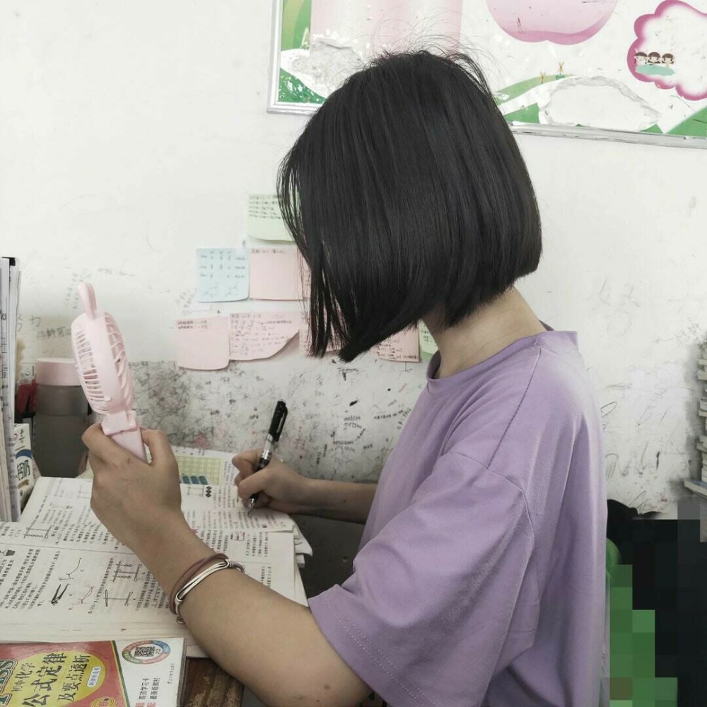 不露脸女生头像:我藏着好多温软的小秘密,喜欢你藏不住啦!