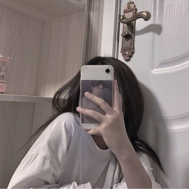 洒脱女生头像:不喜欢就换,不开心就换,总会有适合的