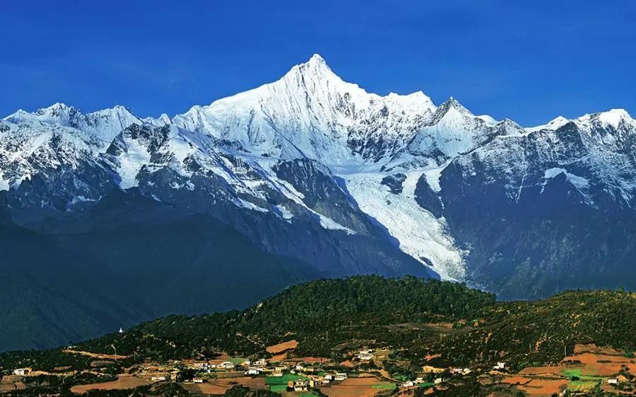 一生要去的中国10大高山,第一名许多人都想去,但不是人人都去的了