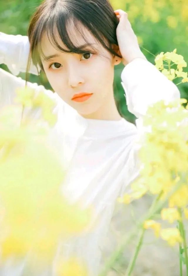 如何拍好油菜花人像,学好13种拍照姿势,油菜花照刷爆朋友圈