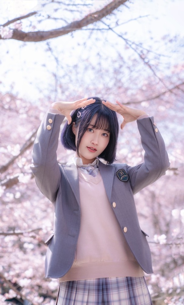 二次元jk制服:樱花樱花告诉我,谁才是世界上最漂亮的小姐姐