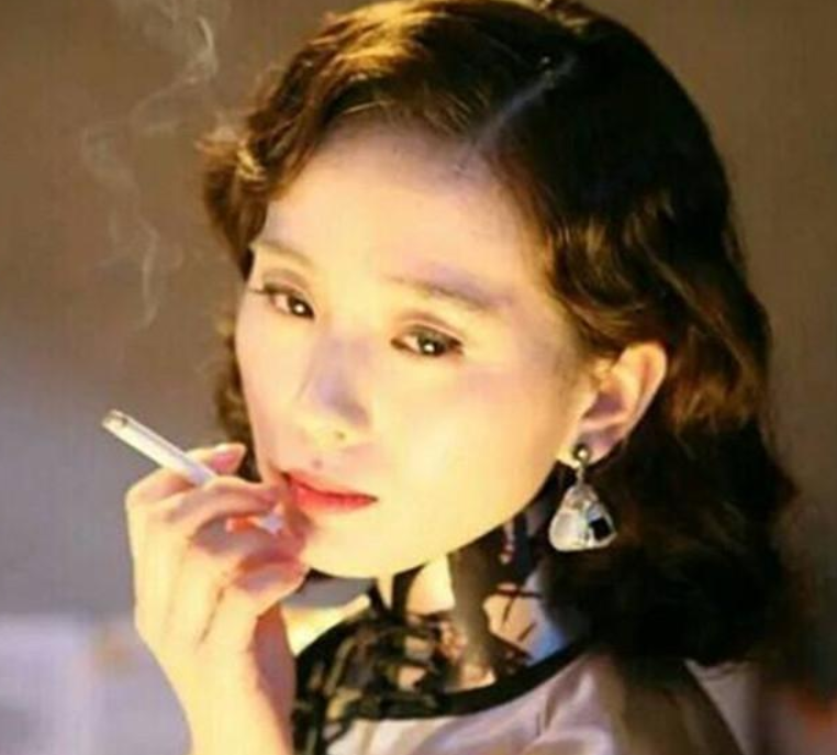 女星吸烟,赵薇刘诗诗,倪妮赵丽颖,娱乐