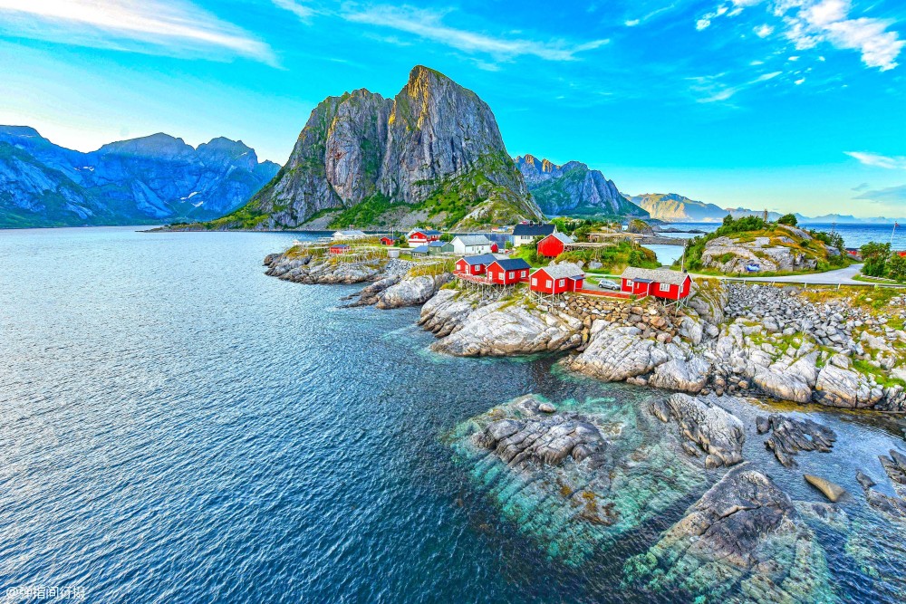挪威"隐世渔村"美如仙境,夏季看午夜太阳,冬天赏北极光