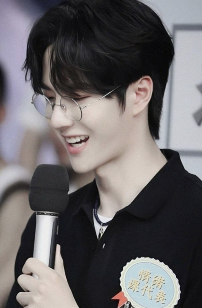 原来姥姥在王一博的心中扮演着如此重要的角色