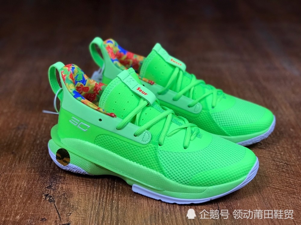 驰骋在球场上库里7代篮球鞋合集!