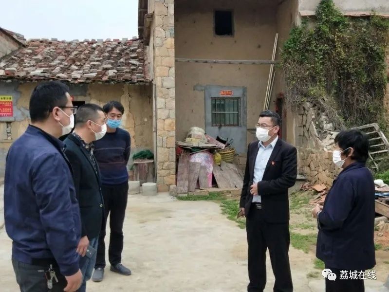 北高镇:抗疫不忘贫困户 走访慰问送温情