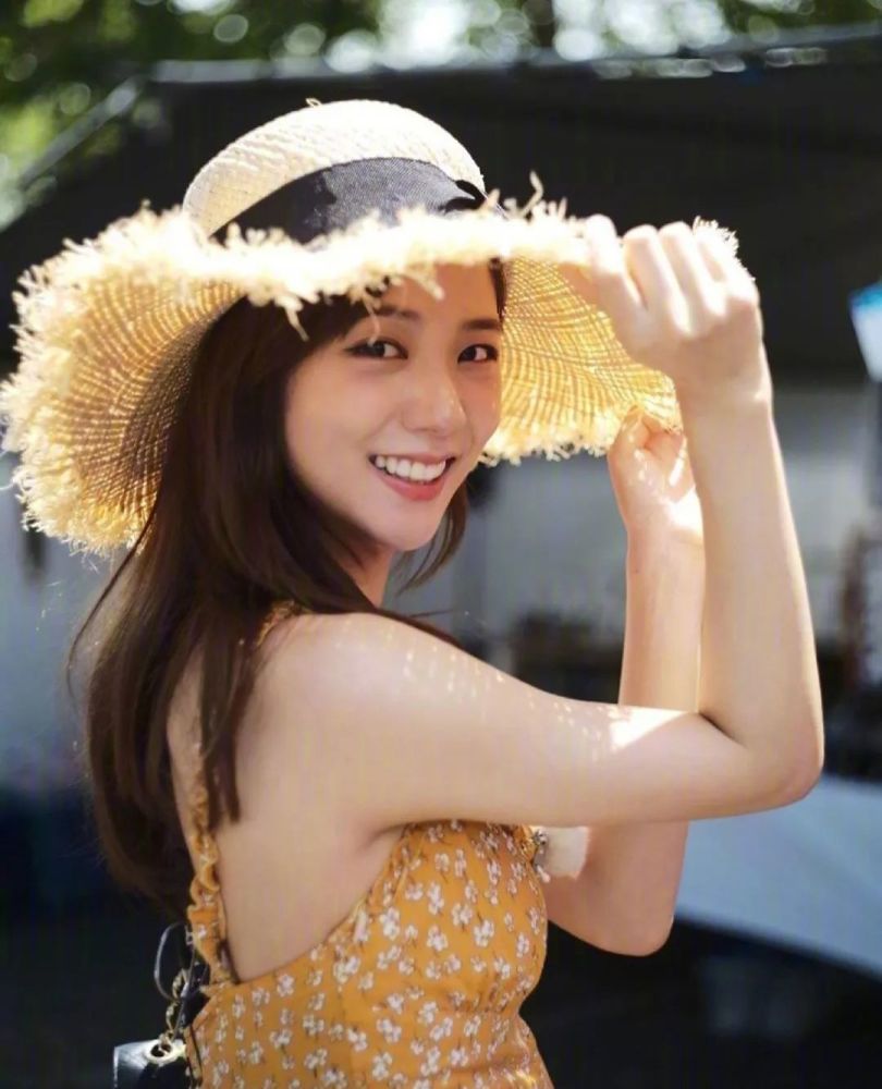 跟着女明星学拍照!