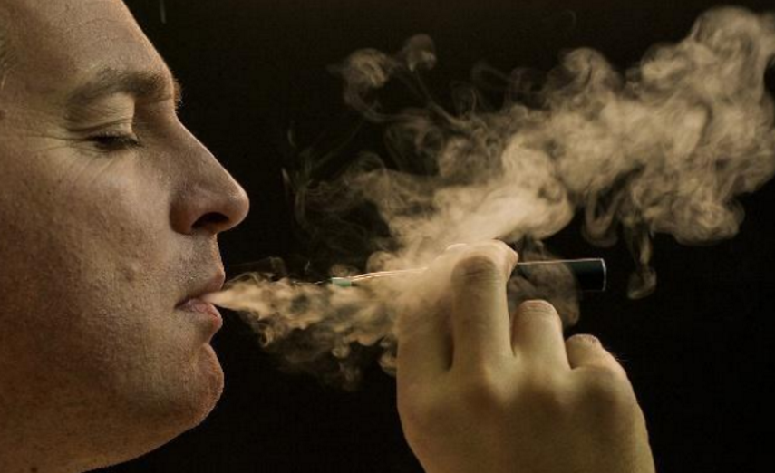 吸烟很久的人突然戒烟,会有什么不良反应?专家公布真相